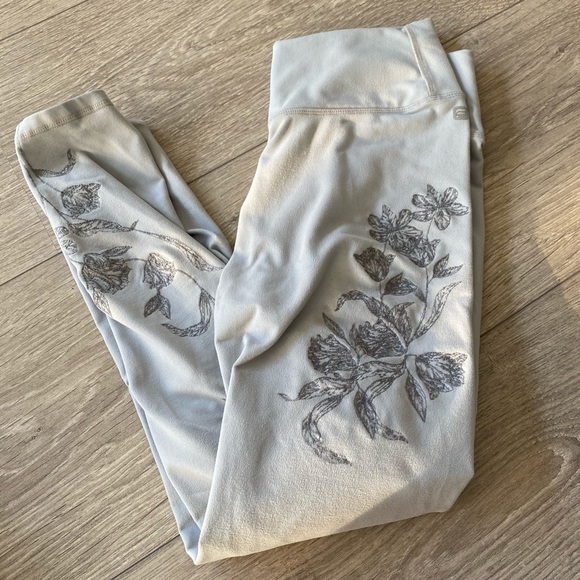 Fabletica Leggings - Picture 2 of 2